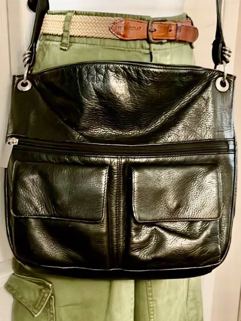 Stone Mountain Women’s Vintage Black Pebbled Leather Crossbody Bag Purse